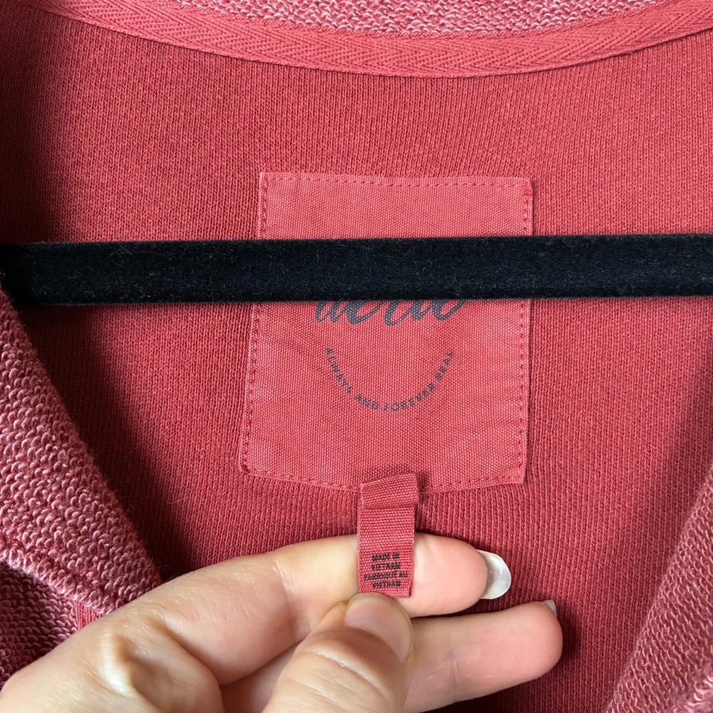 2025 Aerie Starry Skies Open Neck Sweatshirt Size M Red Slouchy Athleisure Cozy - Picture 11 of 16